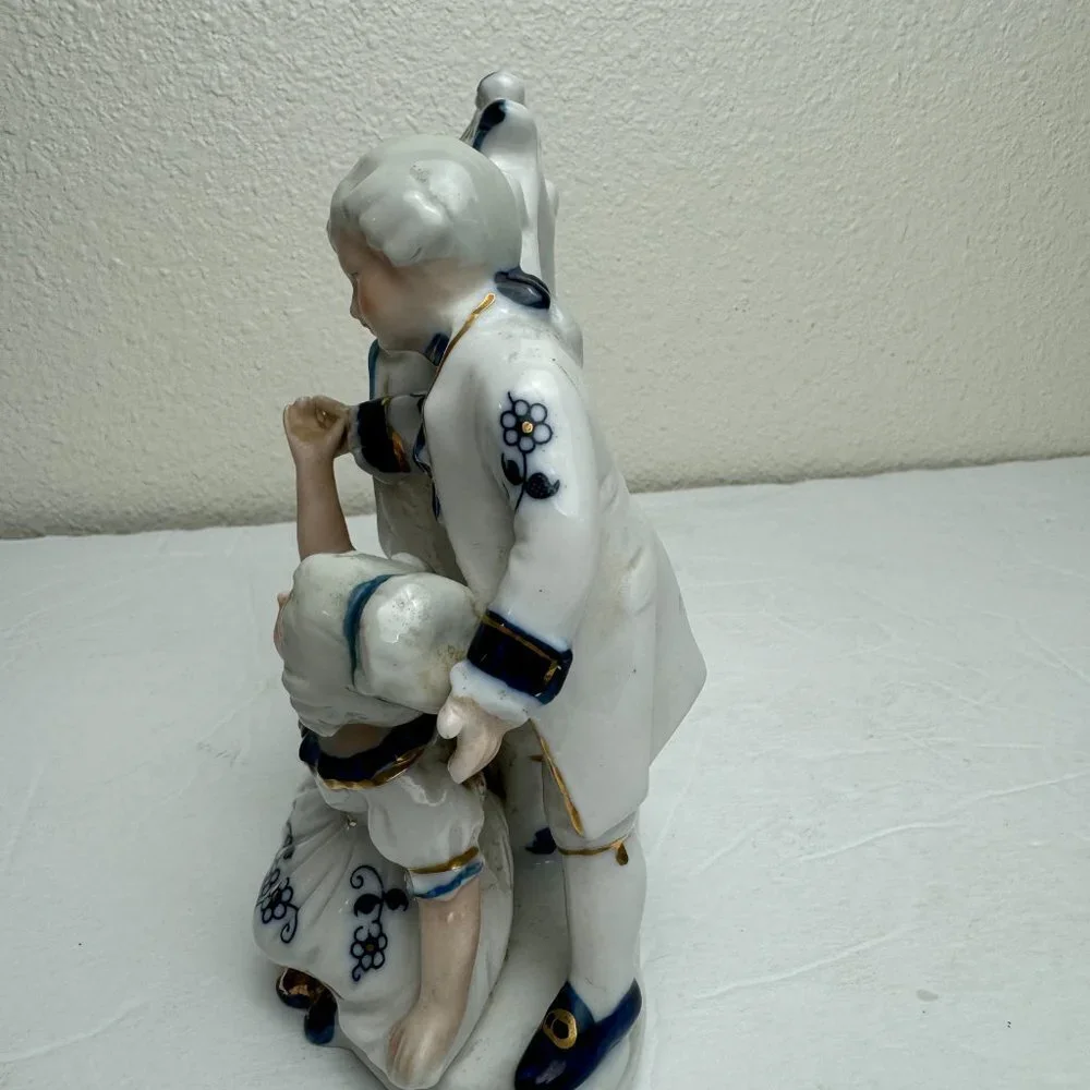 Vintage  Victorian Porcelain Figurines Blue & White & Gold Alarm Clock